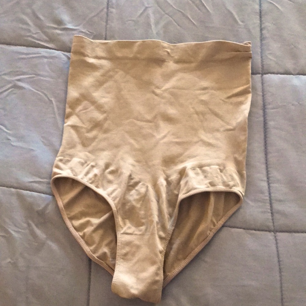 Tummy shaper